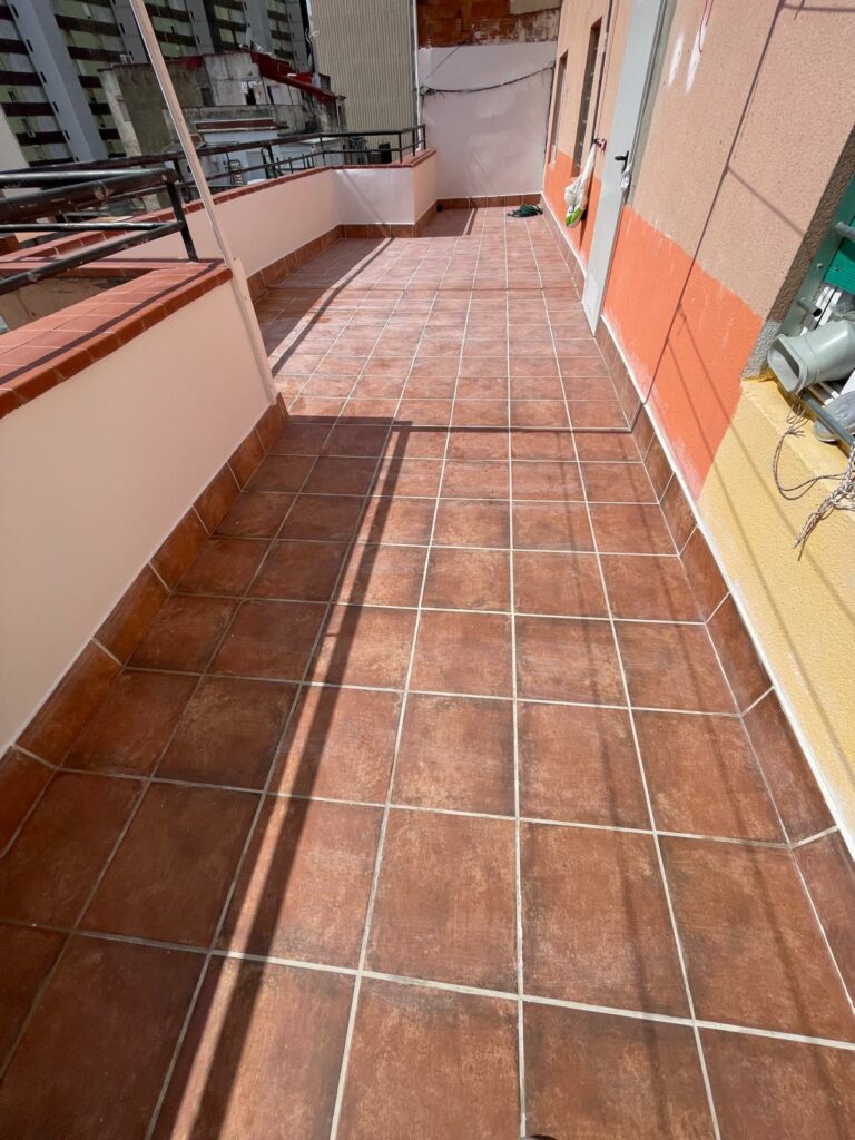 foto principal impermeabilización de terrazas en girona solución definitiva contra humedades y filtraciones