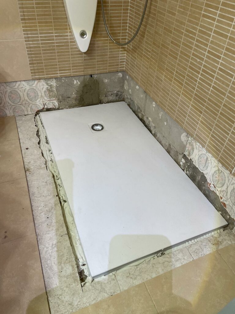 foto secundaria cambiar bañera por plato de ducha en roses reforma rápida y segura (11)