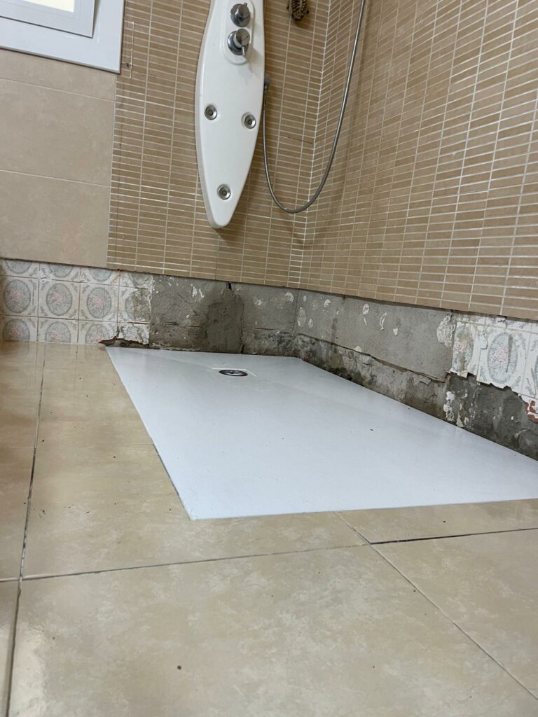 foto secundaria cambiar bañera por plato de ducha en roses reforma rápida y segura (7)