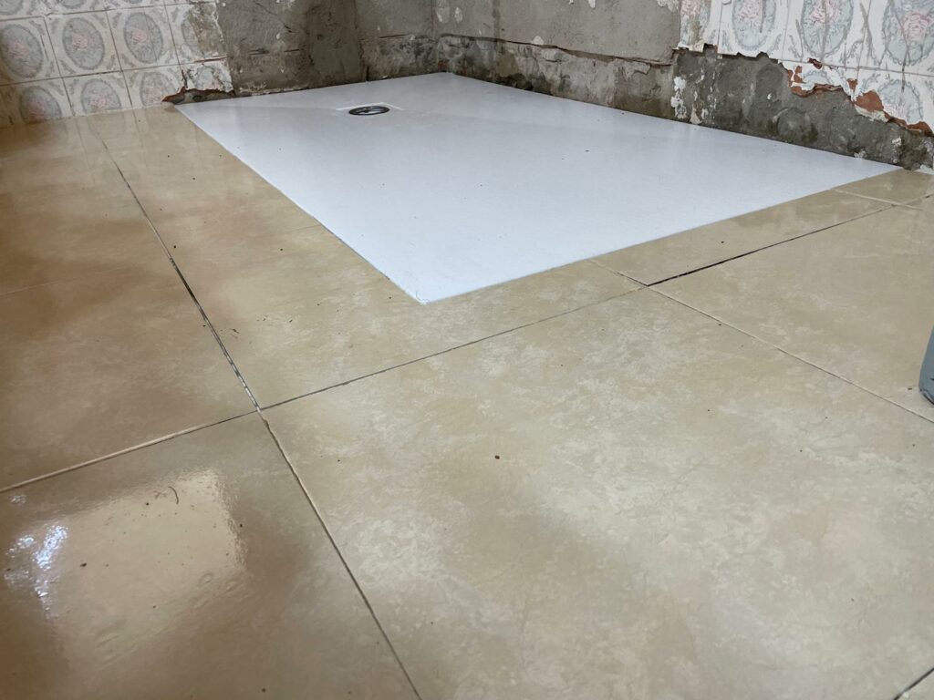 foto secundaria cambiar bañera por plato de ducha en roses reforma rápida y segura (8)