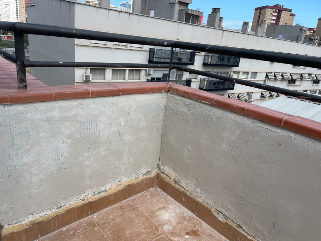 foto secundaria impermeabilización de terrazas en girona solución definitiva contra humedades y filtraciones (11)
