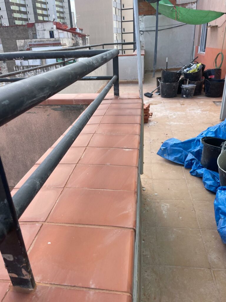 foto secundaria impermeabilización de terrazas en girona solución definitiva contra humedades y filtraciones (19)