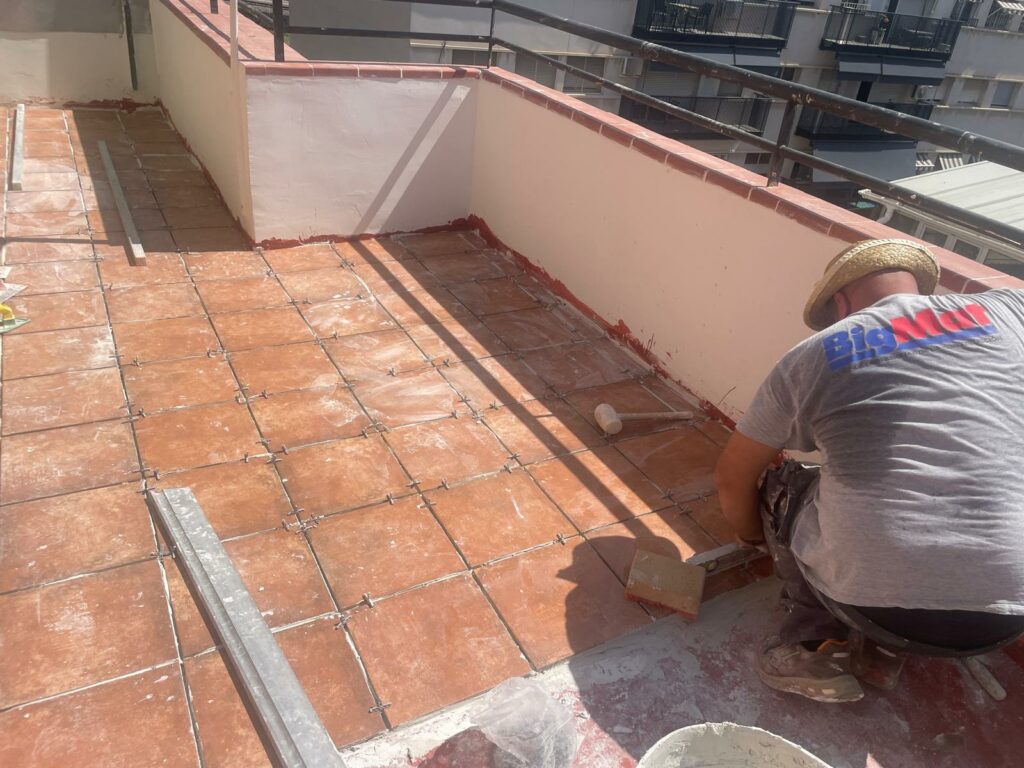 foto secundaria impermeabilización de terrazas en girona solución definitiva contra humedades y filtraciones (34)