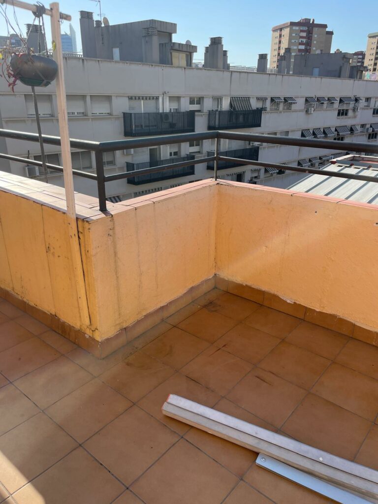 foto secundaria impermeabilización de terrazas en girona solución definitiva contra humedades y filtraciones