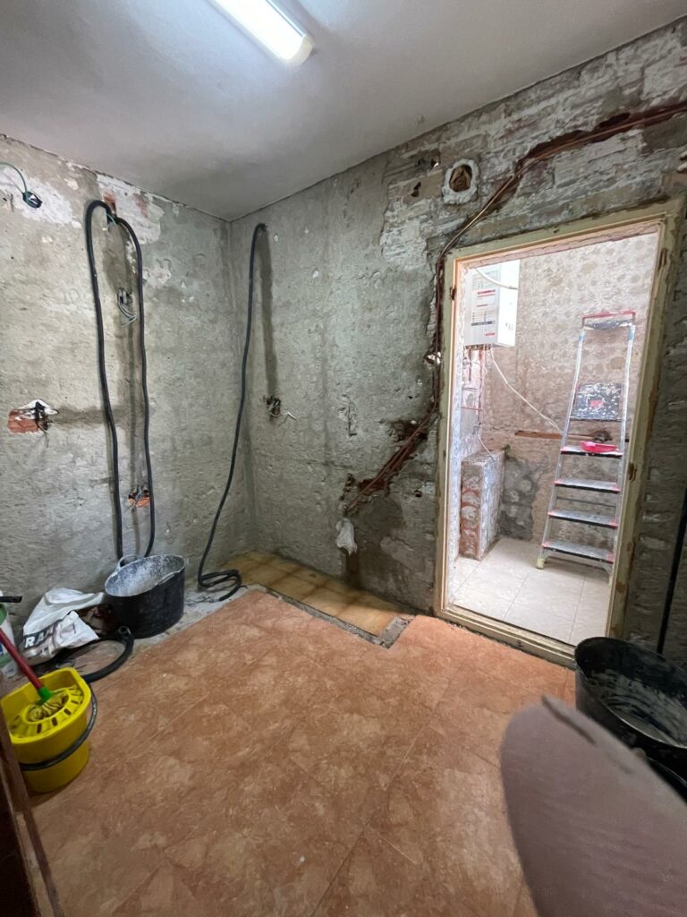 Reforma de cocina en Roses y Girona: cómo renovar tu cocina paso a paso foto secundaria reforma de cocina en roses y girona cómo renovar tu cocina paso a paso (21)