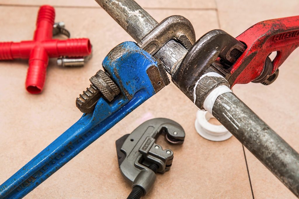 plumbing-pipe-wrenches-plumber-840835 plumbing, pipe, wrenches, plumber, repair, maintenance, fix, renovation, spanner, job, repairman, handyman, tools, diy, home repairs, leak, leaking, plumbing, plumbing, plumbing, plumbing, plumbing, plumber, plumber, plumber, maintenance, tools